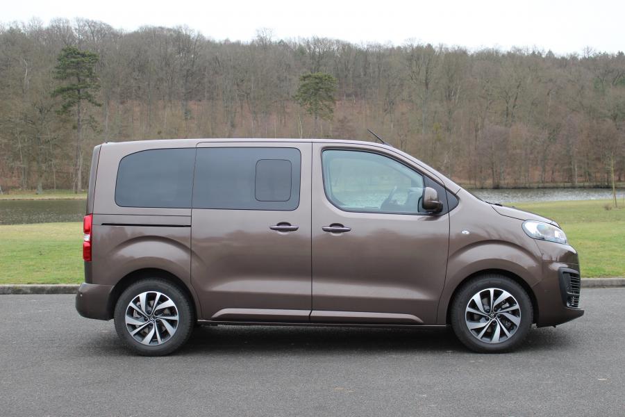  Citroen SpaceTourer 2016 года  (фото 3 из 40)